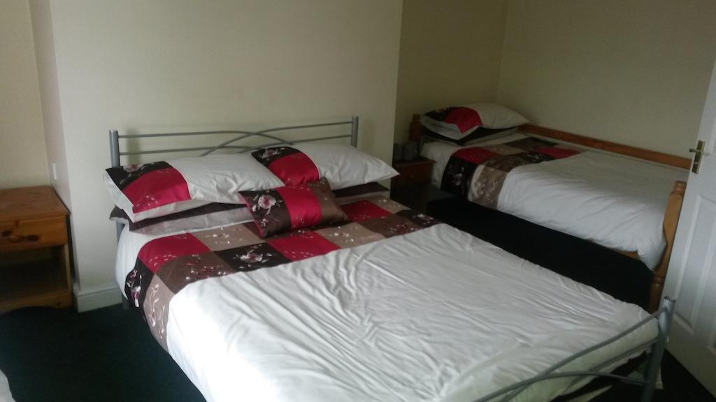 The Friar Tucks Hotel Gloucester Ruang foto