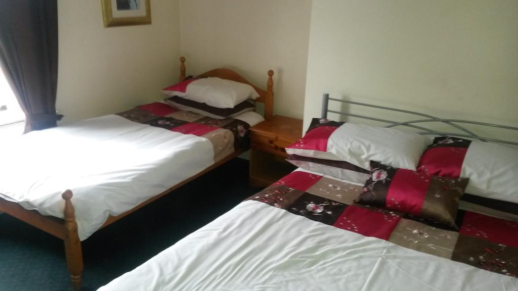 The Friar Tucks Hotel Gloucester Ruang foto