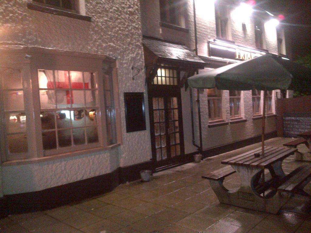 The Friar Tucks Hotel Gloucester Bagian luar foto