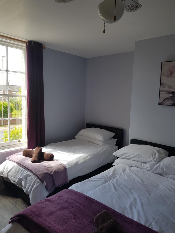 The Friar Tucks Hotel Gloucester Bagian luar foto