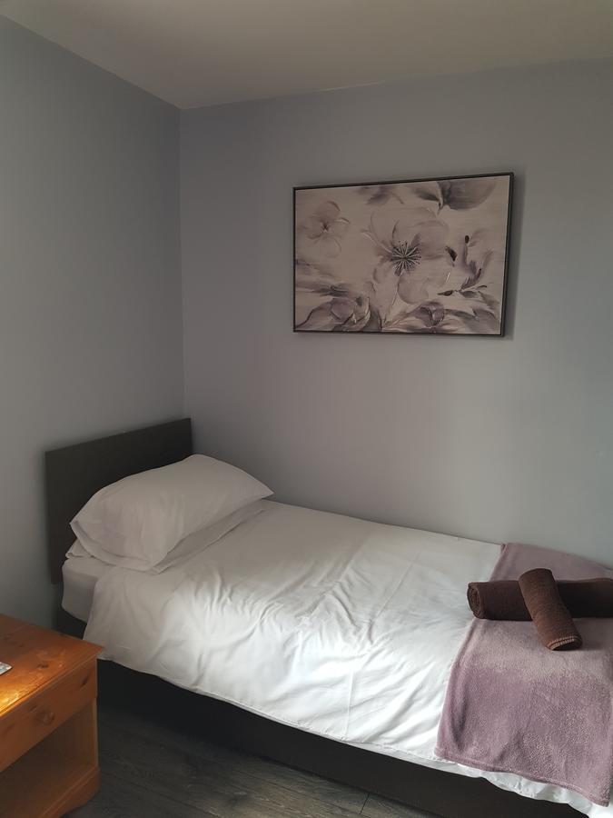 The Friar Tucks Hotel Gloucester Bagian luar foto