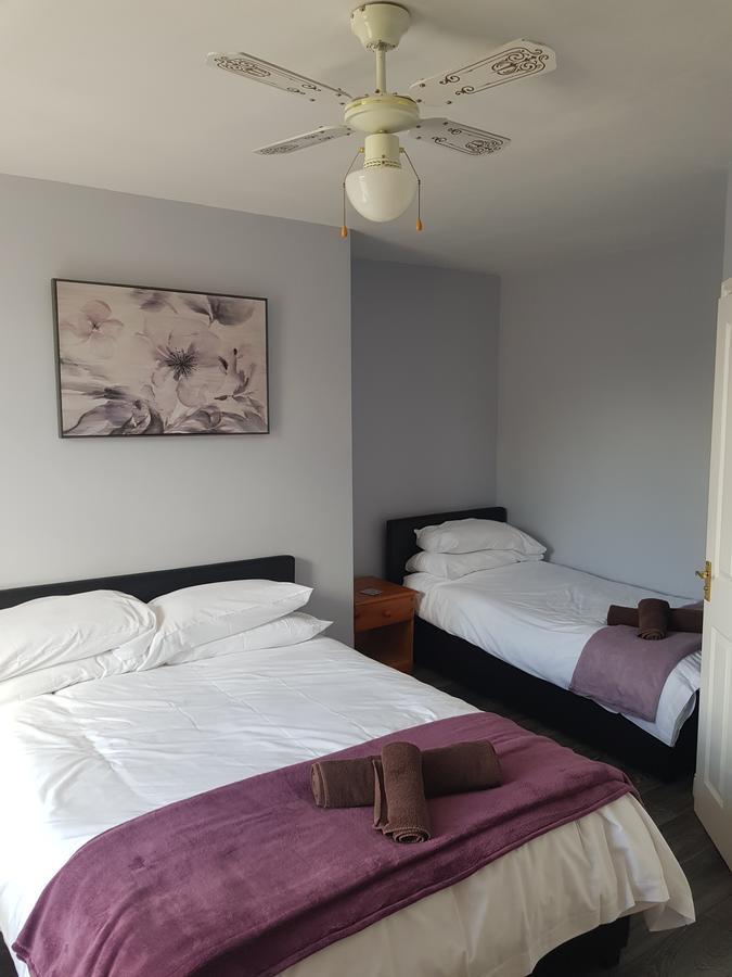 The Friar Tucks Hotel Gloucester Bagian luar foto